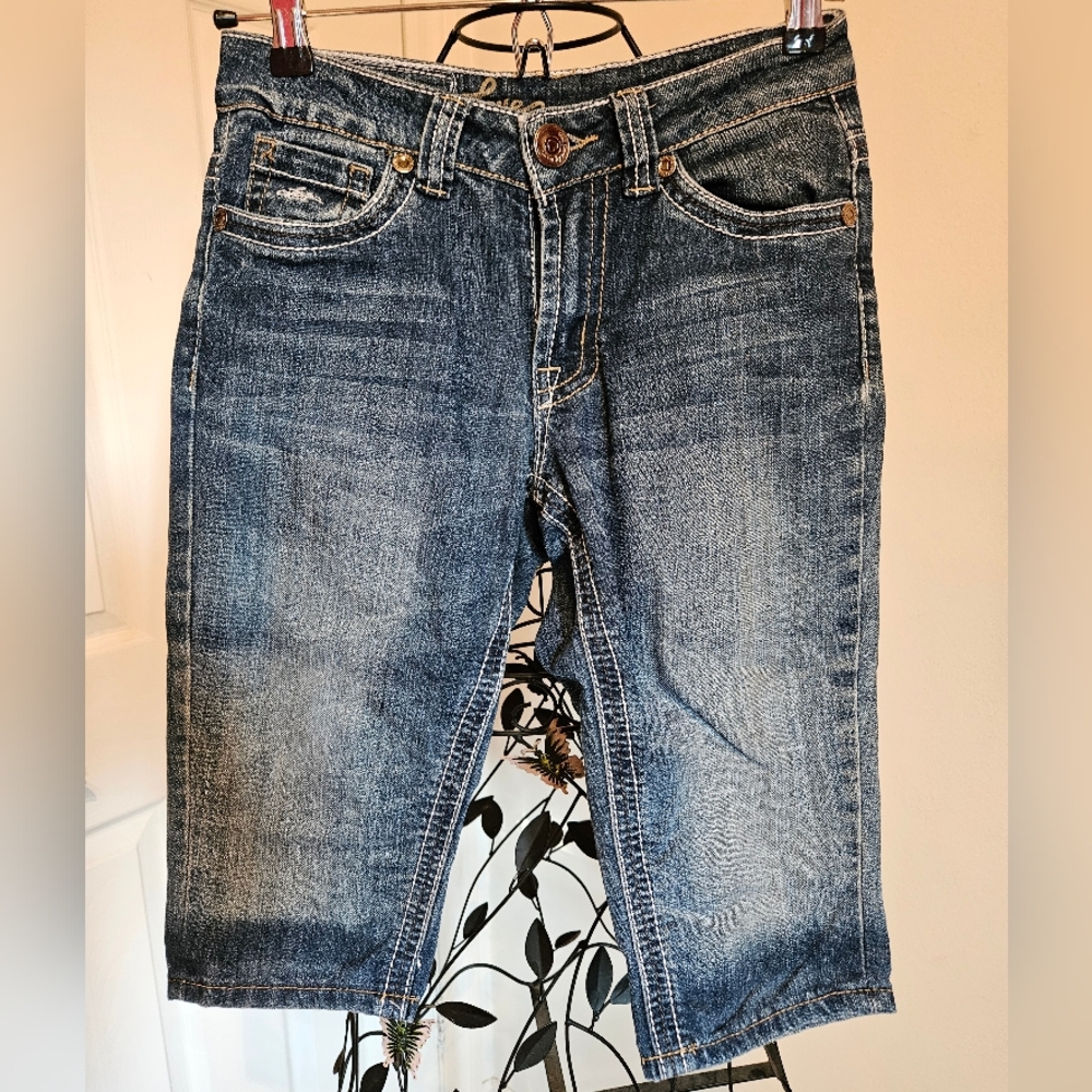 Short‎ Capri Jeans
